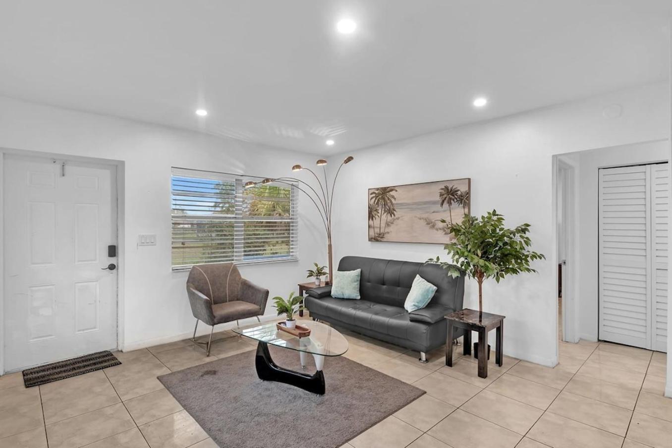 2 Bedroom House Minutes From Beach And Casino Db1 Dania Beach Exterior foto